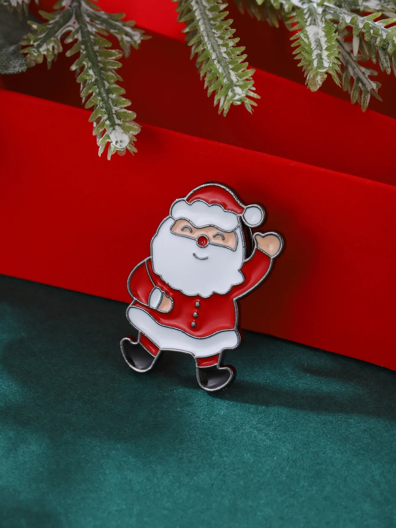 Cartoon Christmas Badge Bell Christmas Tree Santa Claus Enamel Pins Snow Man Jewelry Accessories Dripping Oil Lapel Pin Girls