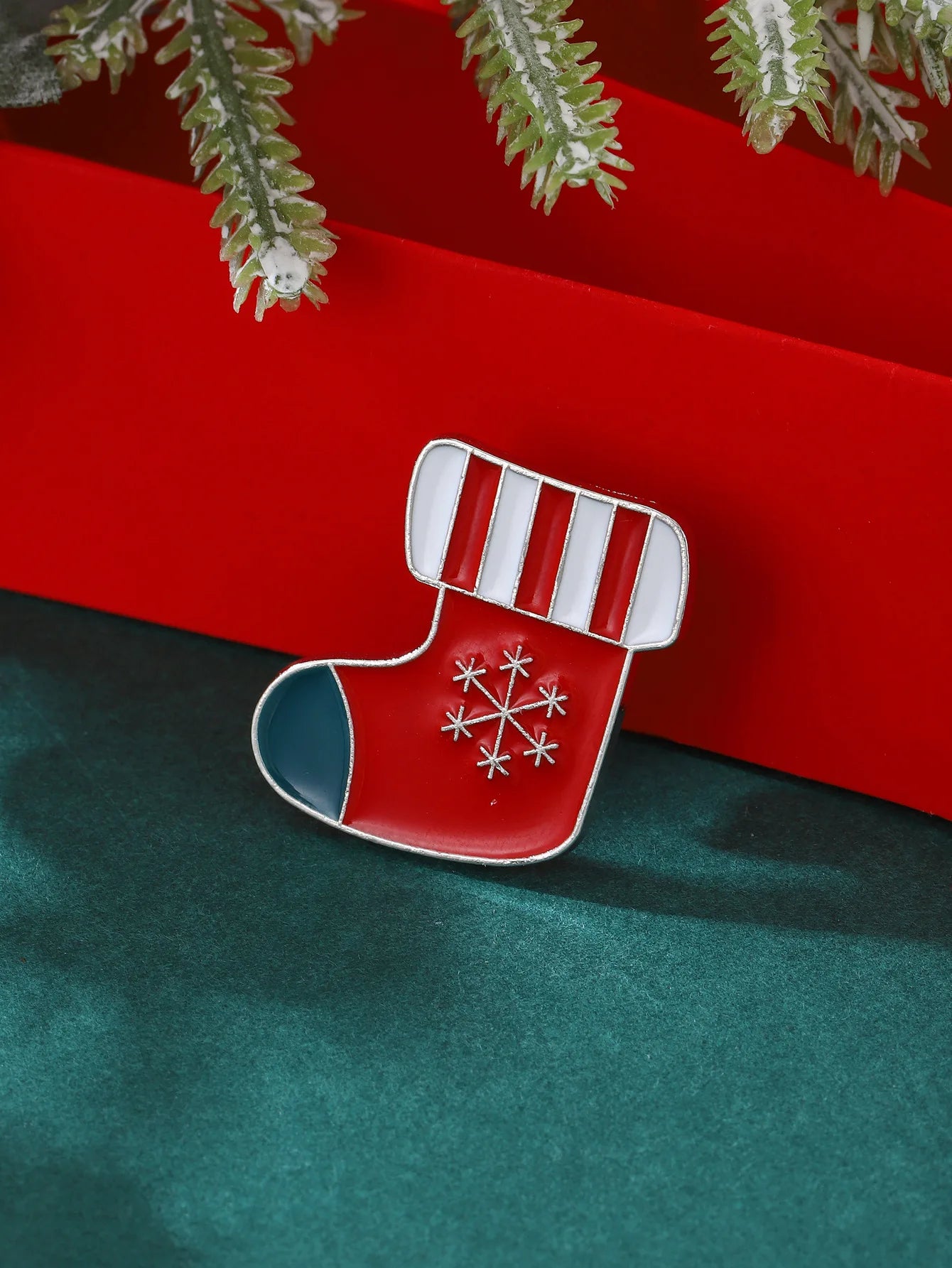 Cartoon Christmas Badge Bell Christmas Tree Santa Claus Enamel Pins Snow Man Jewelry Accessories Dripping Oil Lapel Pin Girls